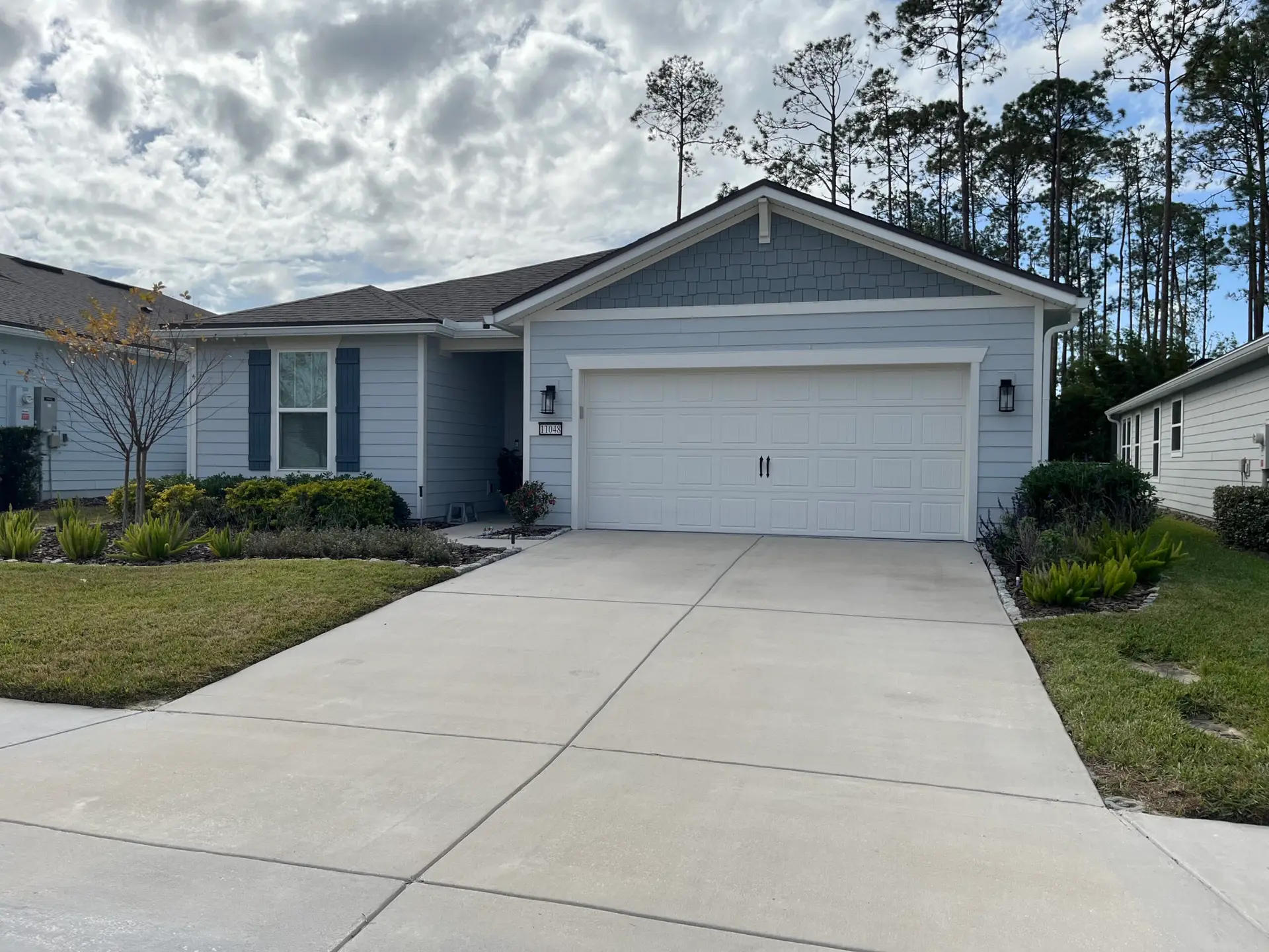 Freshly cleaned home exterior in Jacksonville
